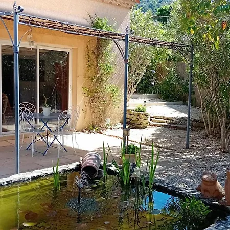 La Berraudiere ホームステイ *